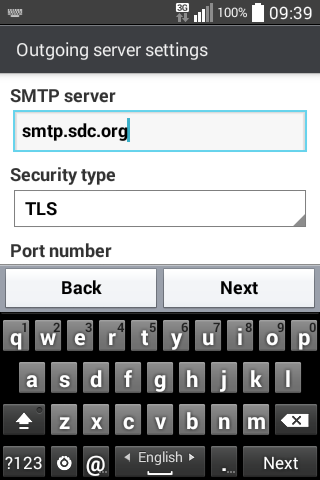 Screenshot: Outgoing server settings server address